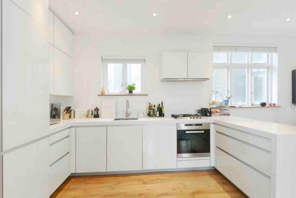 Designer 2 Bedroom Pimlico London Exterior foto