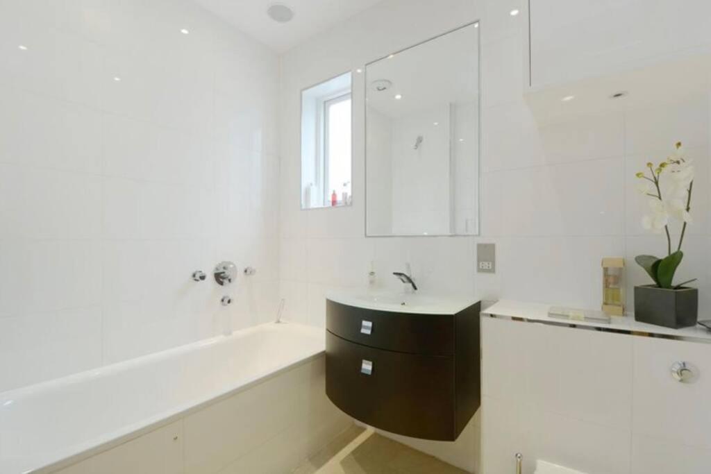 Designer 2 Bedroom Pimlico London Exterior foto